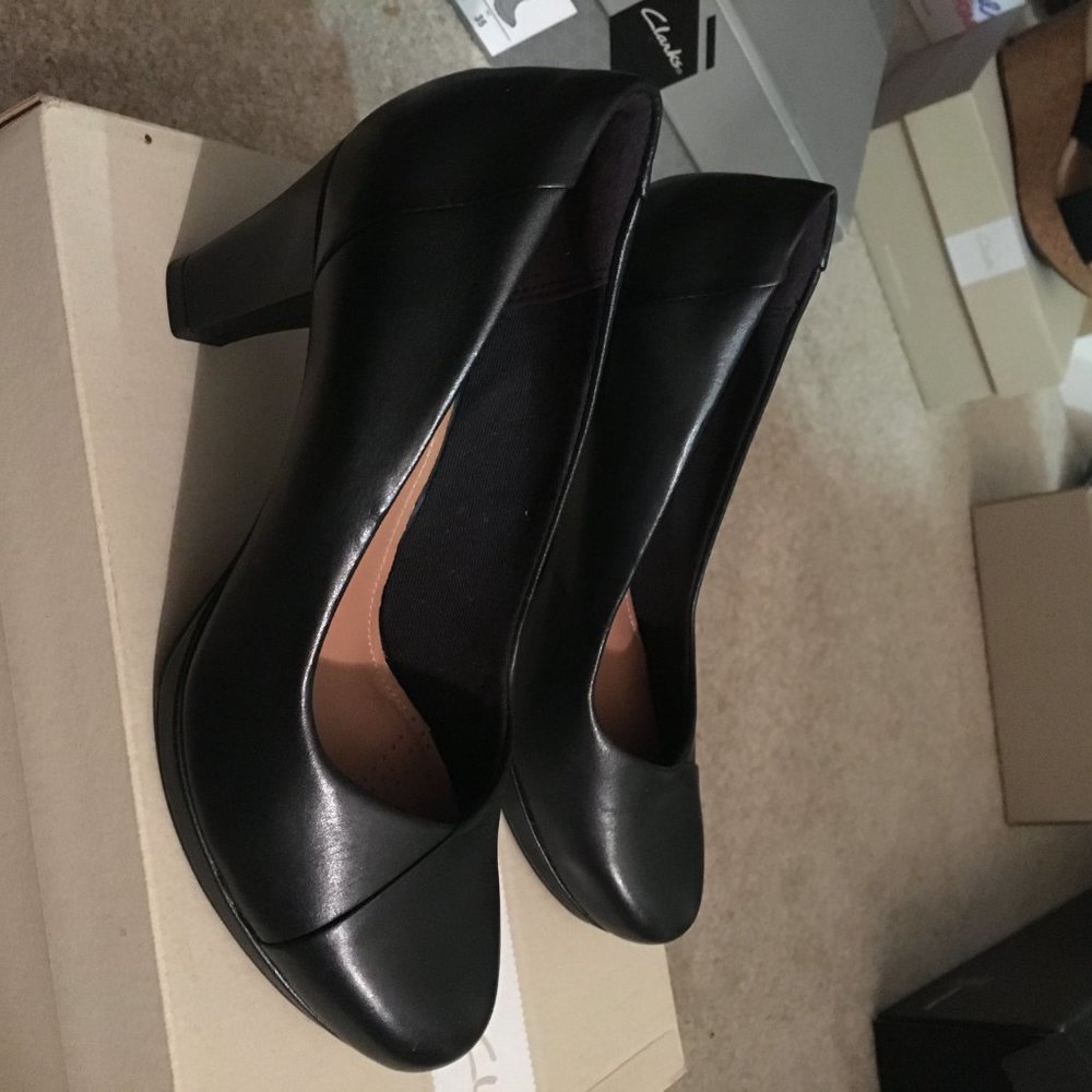 LEATHER WORK PUMP - Picture 3 of 4